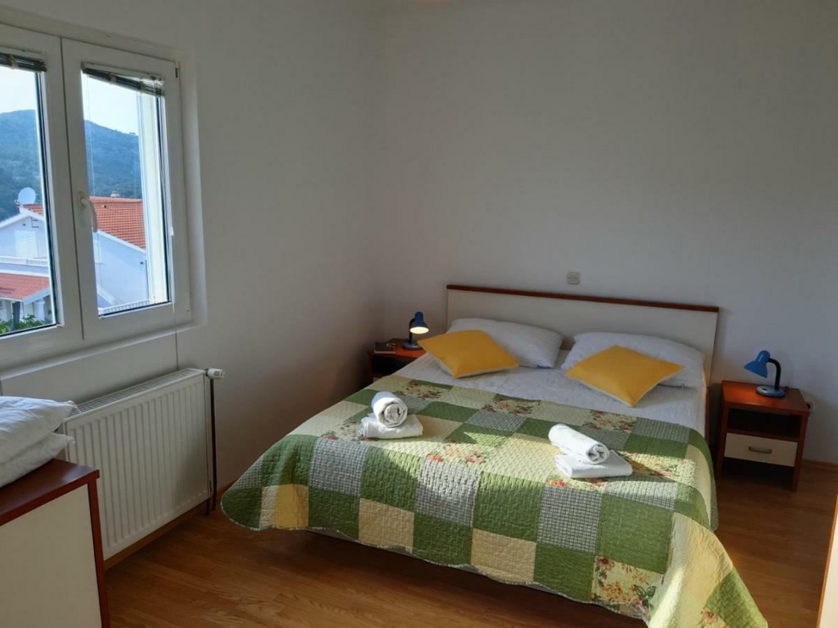 Apartment Place 2 Stay Hvar Town Exterior foto